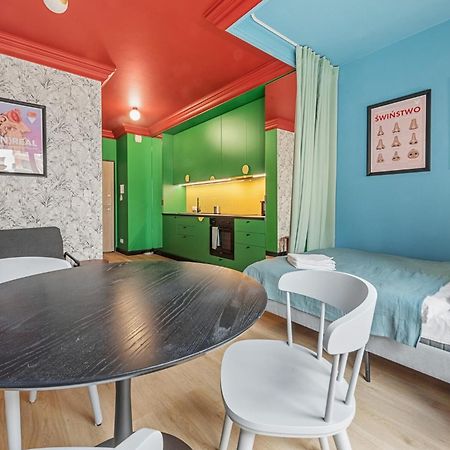 Colorful Apt Close To The Center Great Location Lejlighed Warszawa Eksteriør billede